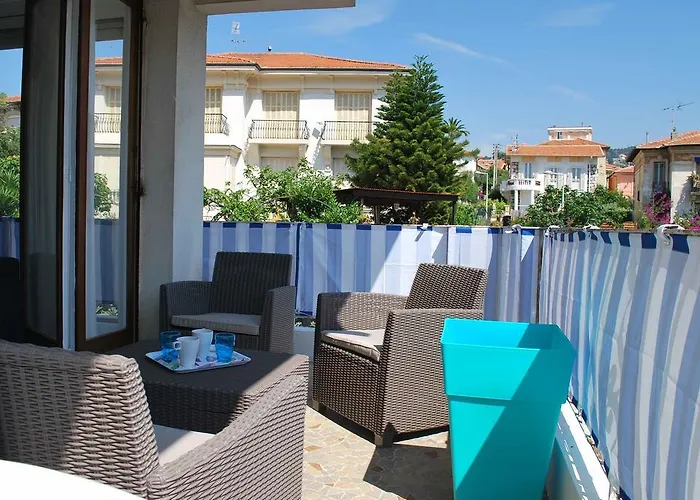 Grand Terrasse Parking * Nice