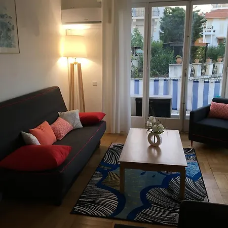 Grand Terrasse Parking